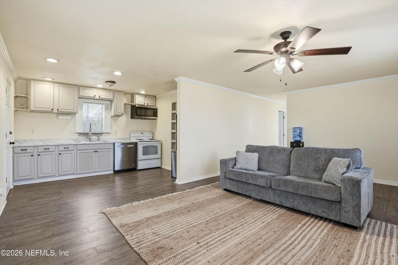 5750 Stuart Avenue, Jacksonville, FL 32254 Photo