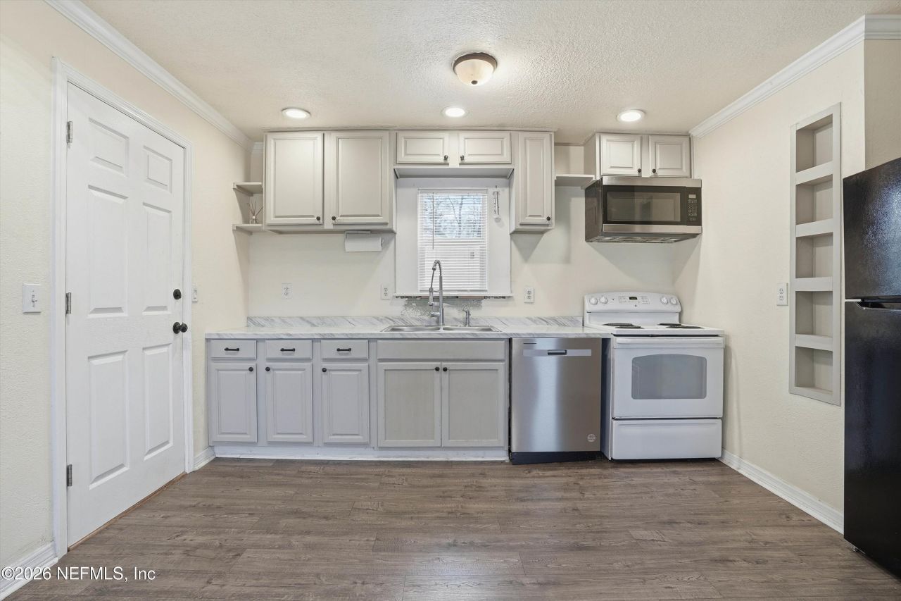 5750 Stuart Avenue, Jacksonville, FL 32254 Photo