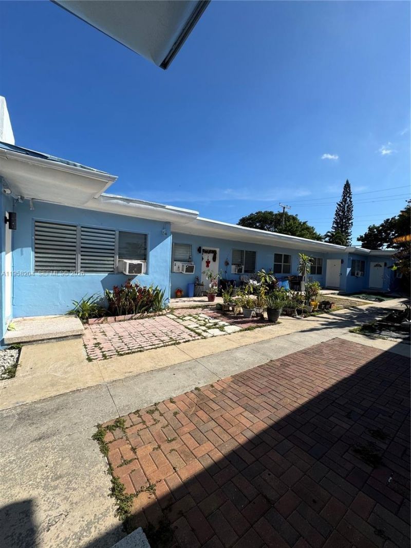 770 83rd St, Miami Beach, FL 33141 Photo