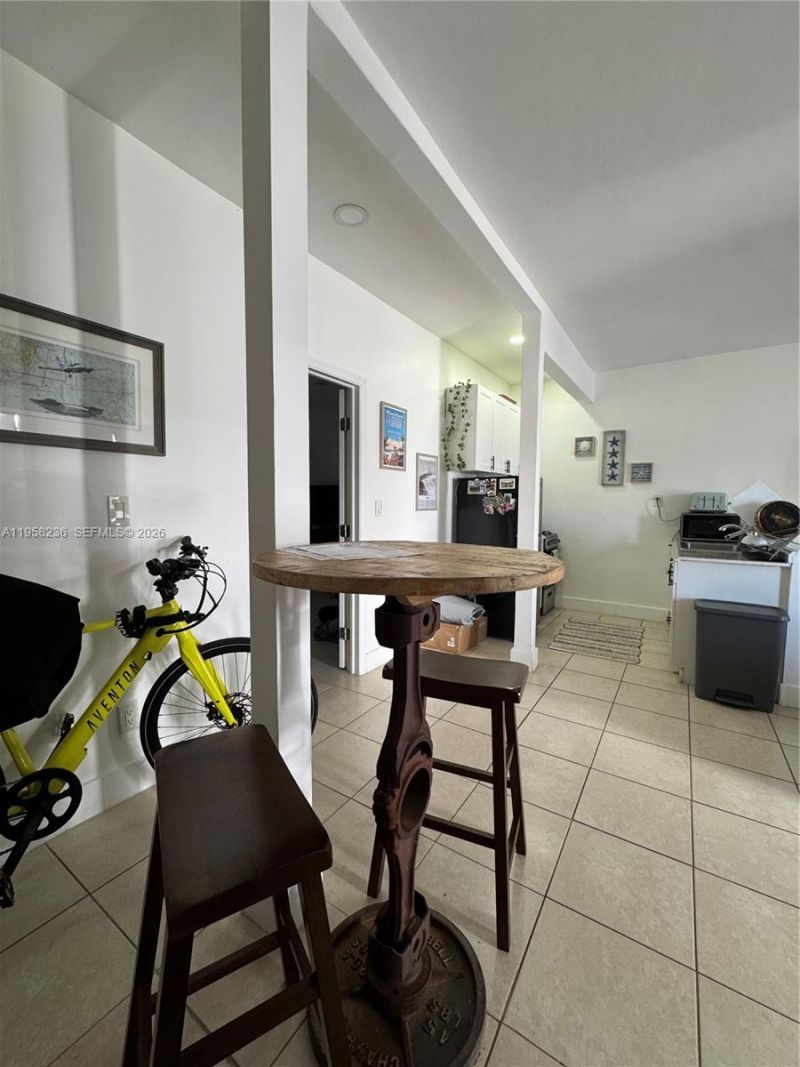 8135 Crespi Blvd, Miami Beach, FL 33141 Photo
