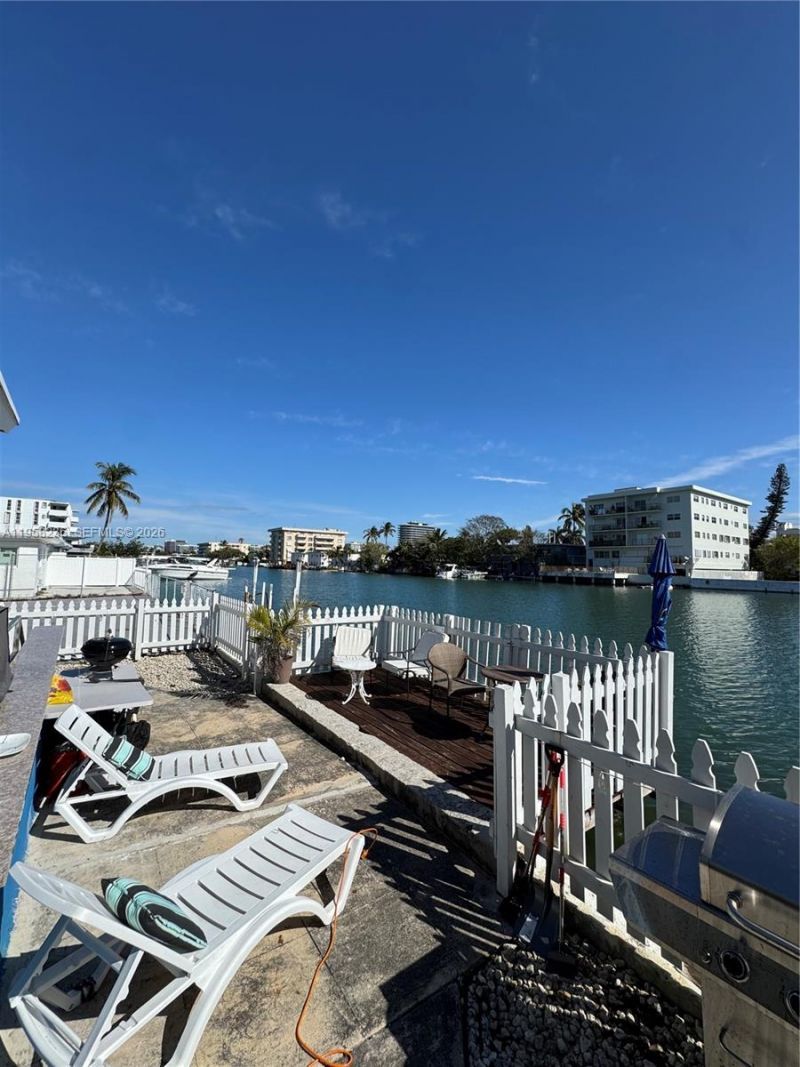 8135 Crespi Blvd, Miami Beach, FL 33141 Photo