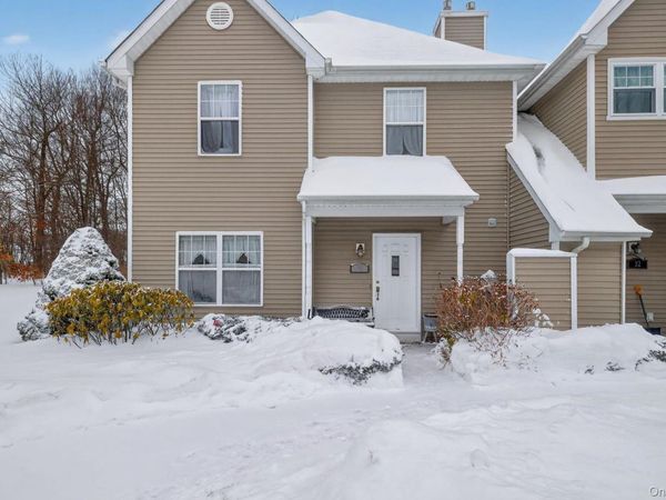 31 Daremy Circle, Medford, NY 11763