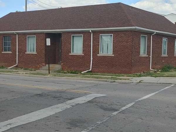 1336 SOUTHFIELD Road , Lincoln Park, MI 48146