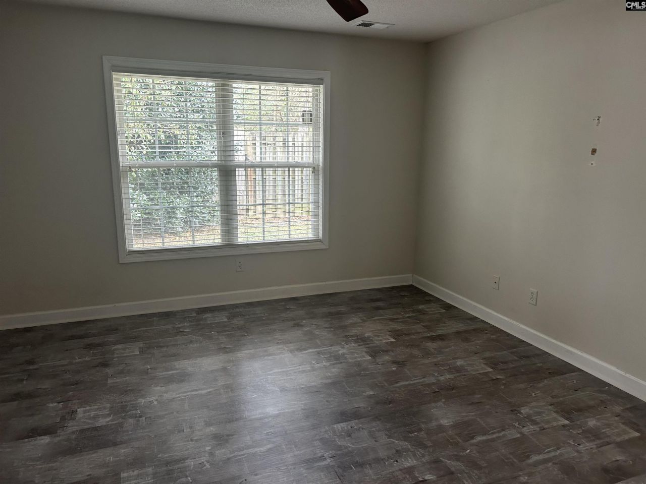 109 Park Meadow Drive Photo 10