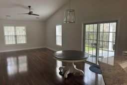 109 Park Meadow Drive photo 4