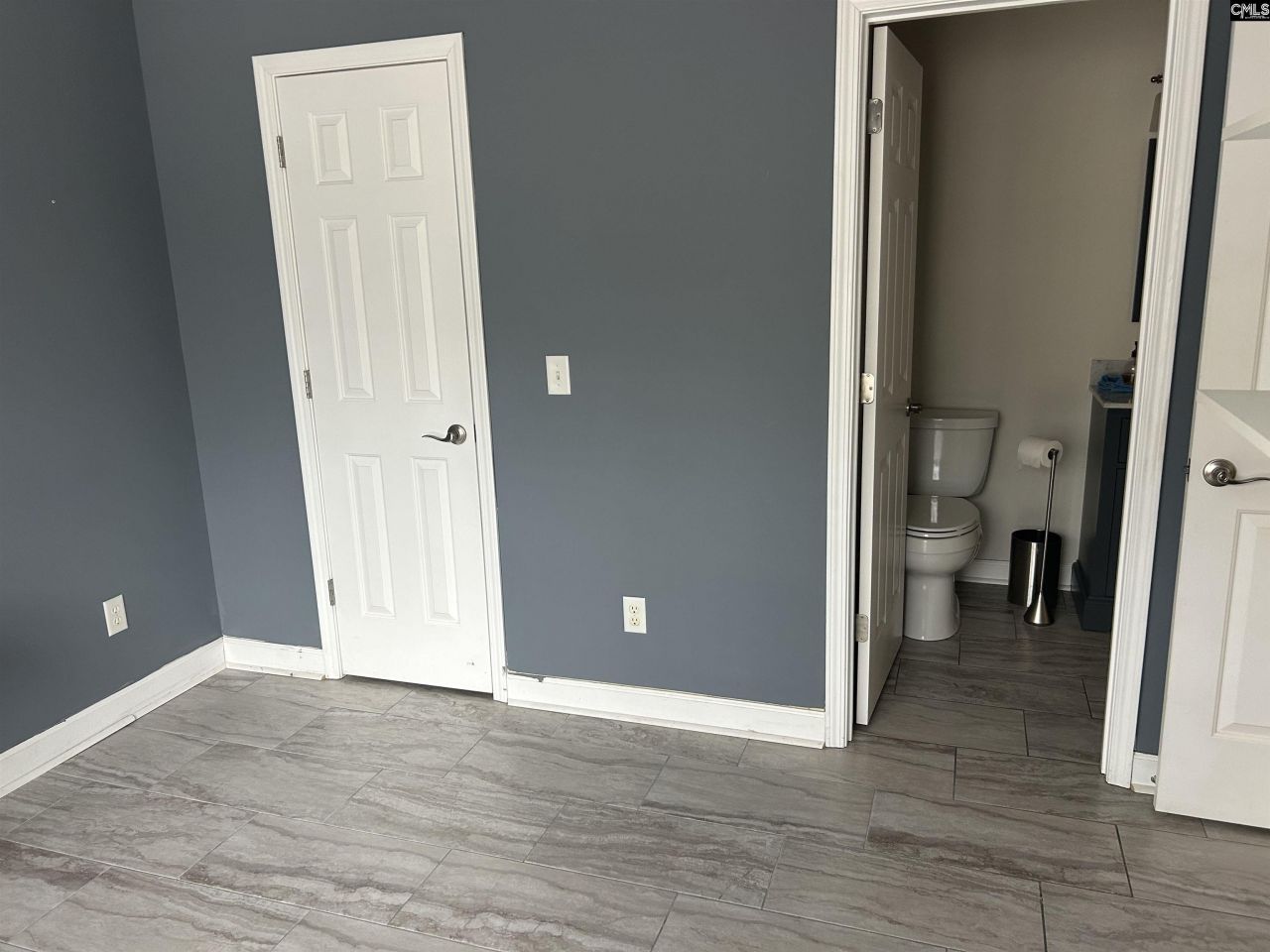 109 Park Meadow Drive Photo 7