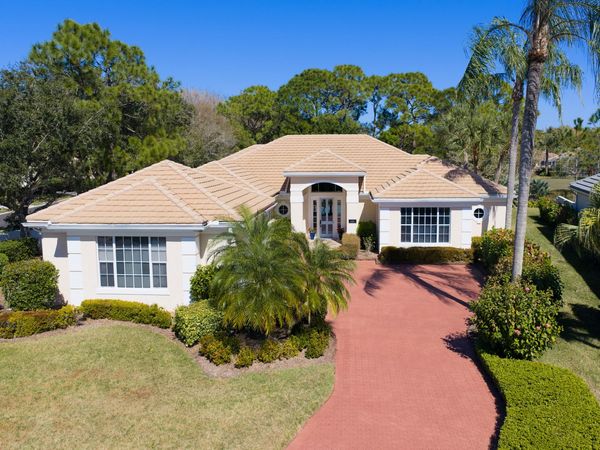 4201 SE Frazier Court, Stuart, FL 34997