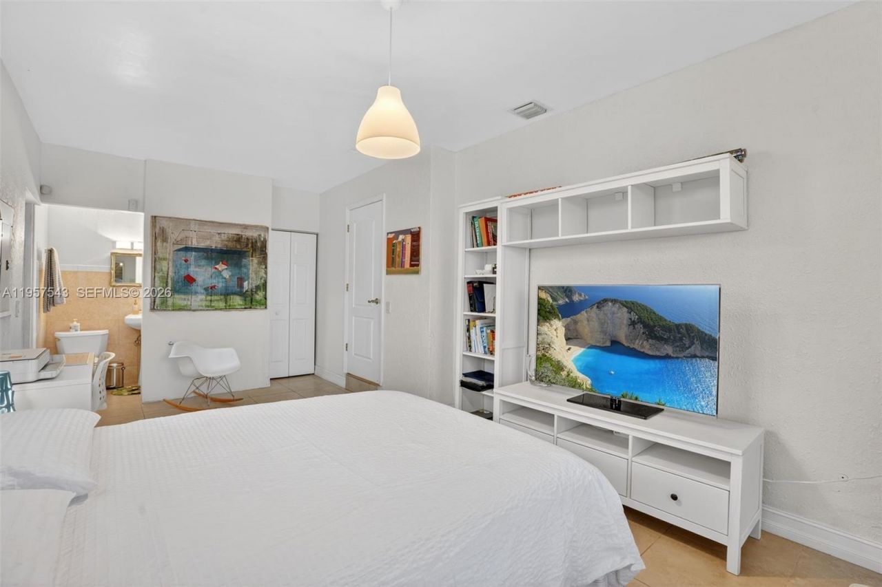 3427 NW 196th Ln, Miami Gardens, FL 33056 Photo