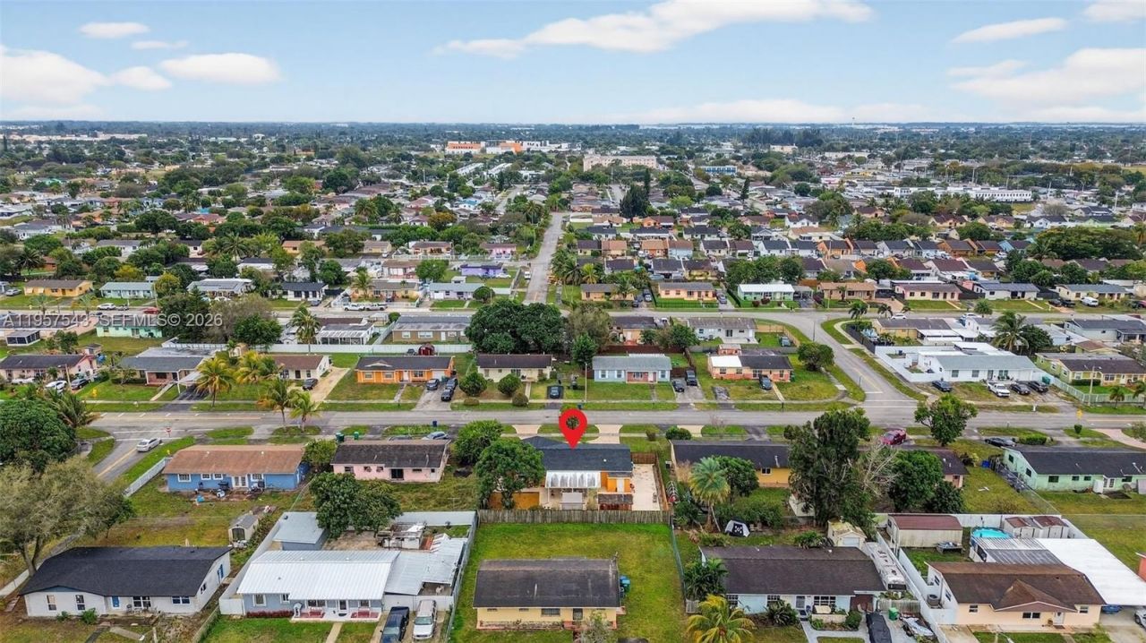 3427 NW 196th Ln, Miami Gardens, FL 33056 Photo