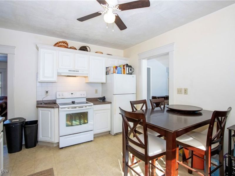 435 Locust Street S, Canal Fulton, OH 44614 Photo 10