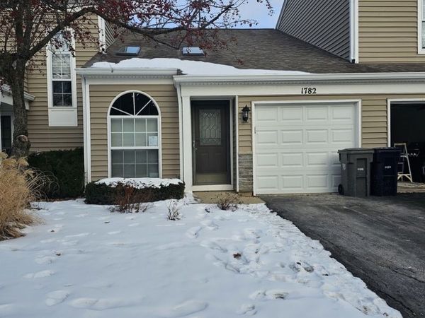 1782 Pebble Beach Circle, Elgin, IL 60123