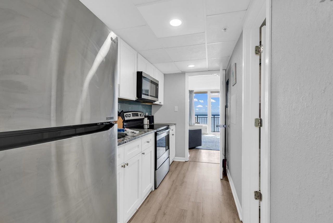 2300 N Ocean Blvd. Photo 11