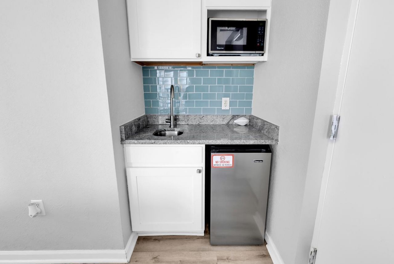 2300 N Ocean Blvd. Photo 26