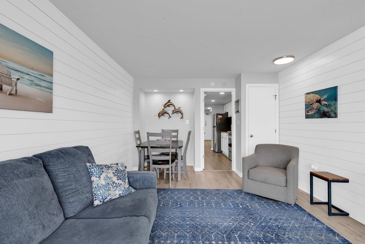 2300 N Ocean Blvd. Photo 7