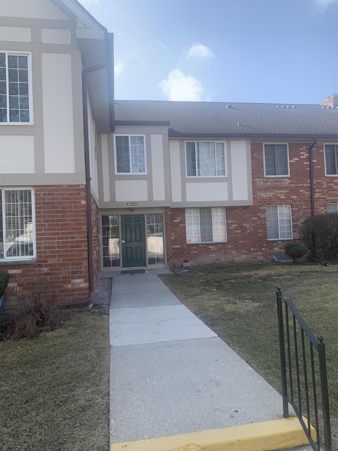 30256 Southfield Road, Unit A280, Southfield, MI 48076 Main Photo