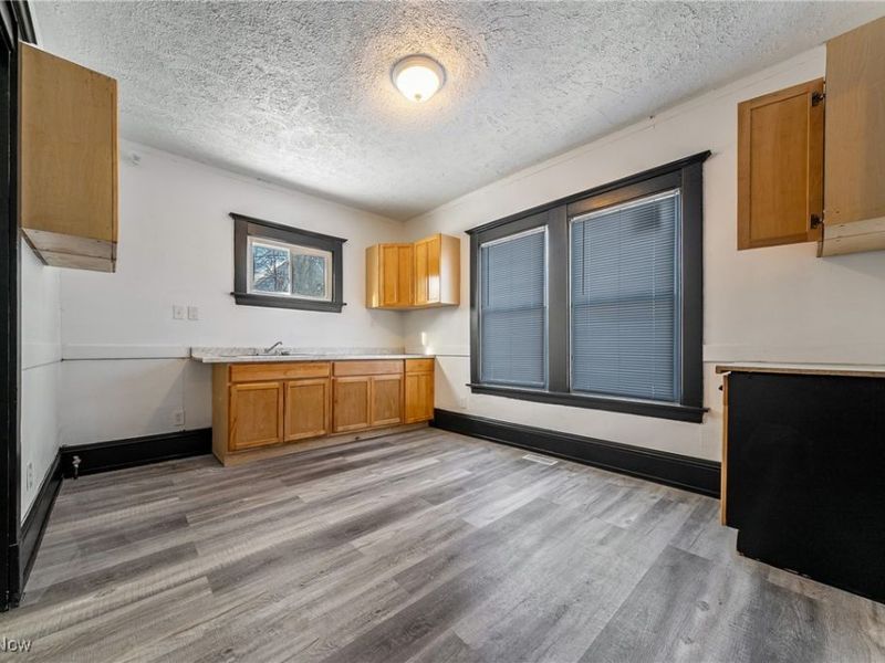 1760 Carlyon Road, Cleveland, OH 44112 Photo 13