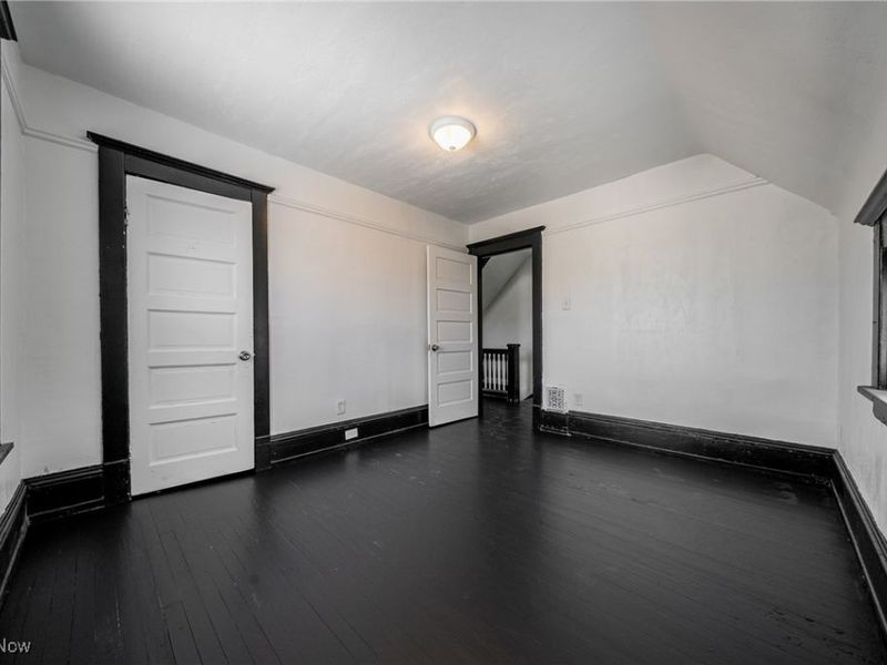 1760 Carlyon Road, Cleveland, OH 44112 Photo 24