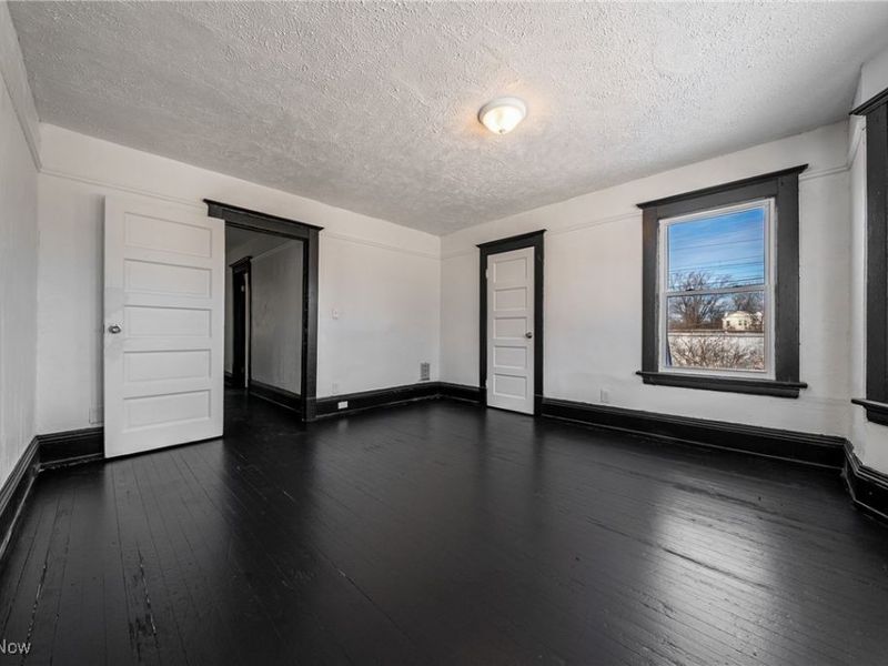 1760 Carlyon Road, Cleveland, OH 44112 Photo 27