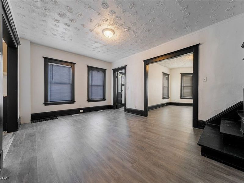 1760 Carlyon Road, Cleveland, OH 44112 Photo 9