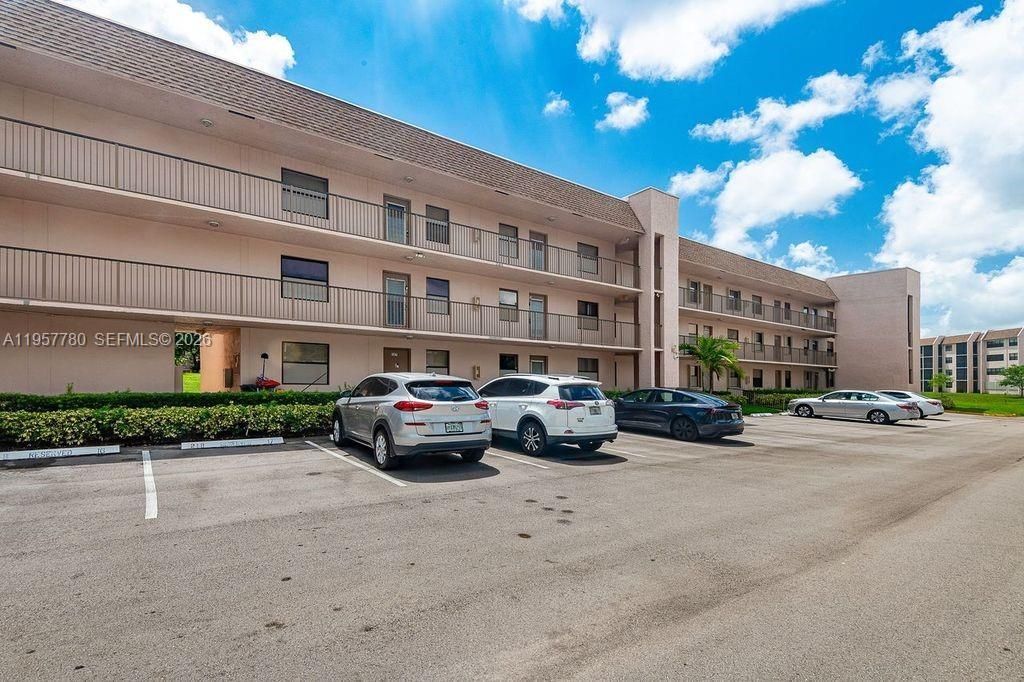 10434 Sunrise Lakes Blvd, Unit 109, Sunrise, FL 33322 Photo
