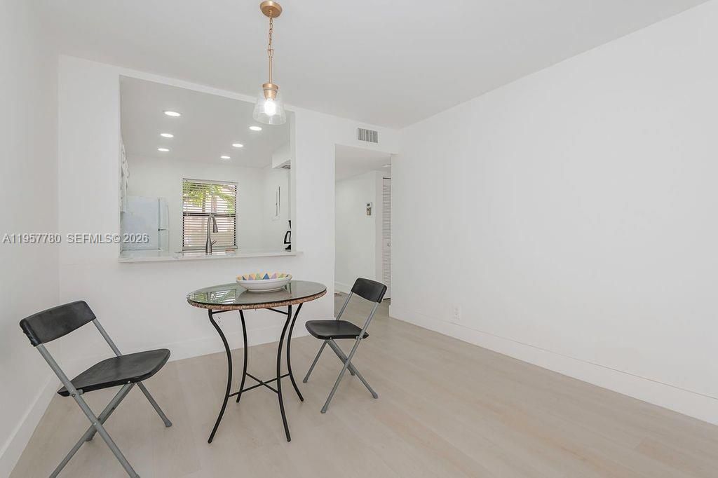 10434 Sunrise Lakes Blvd, Unit 109, Sunrise, FL 33322 Photo