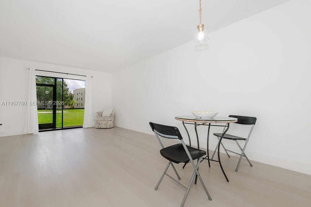 10434 Sunrise Lakes Blvd, Unit 109, Sunrise, FL 33322 Photo