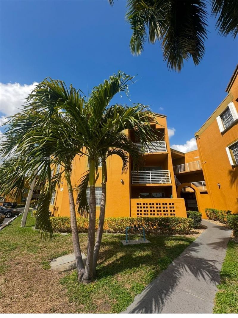 9731 Fontainebleau Blvd, Unit F210, Miami, FL 33172 Photo