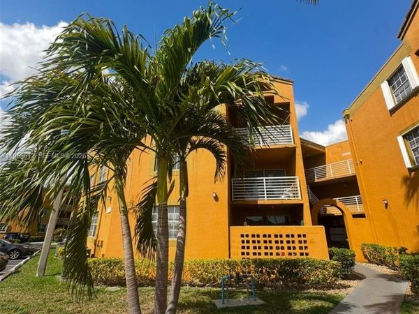 9731 Fontainebleau Blvd, Unit F210, Miami, FL 33172