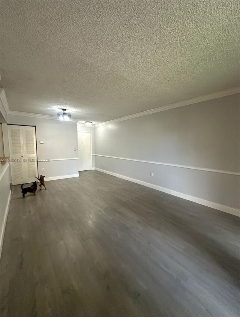 9731 Fontainebleau Blvd, Unit F210, Miami, FL 33172 Photo