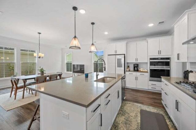 119 Archdale Street Photo 13