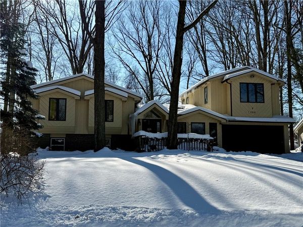 466 True Hickory Drive, Rochester, NY 14615