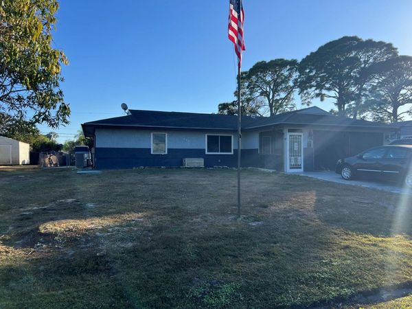 538 NW Placid Ave, Port St Lucie, FL 34983
