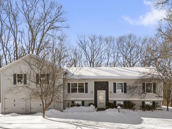 23 Versailles, Lisbon, CT 06351