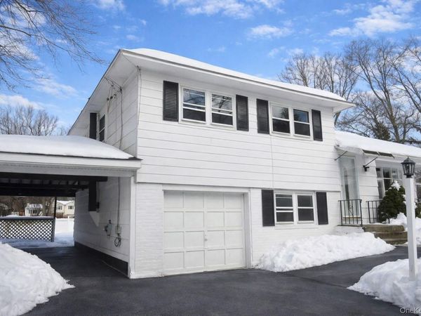 10 Lori Street, Poughkeepsie, NY 12603