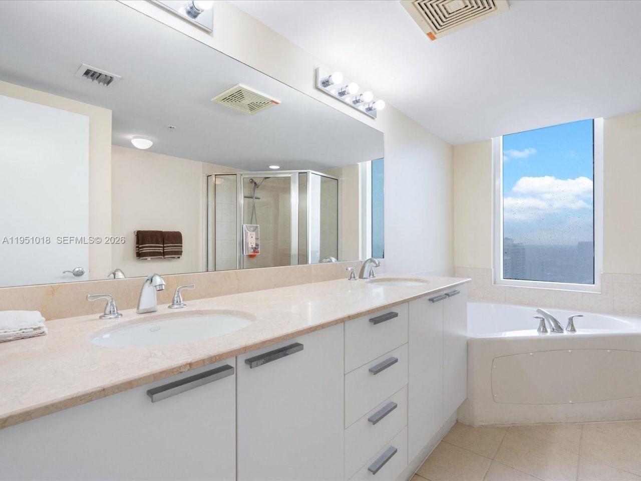 16699 Collins Ave , Unit 3407, Sunny Isles Beach, FL 33160 Photo