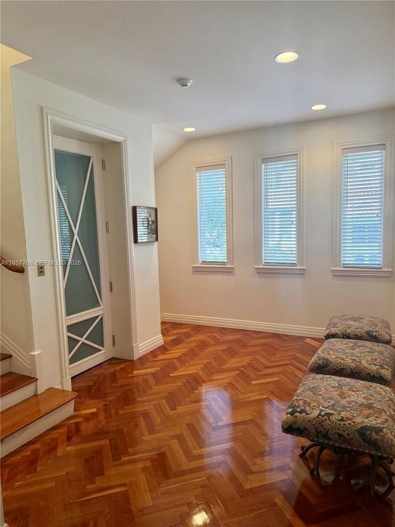 3508 Bayshore Villas Dr, Miami, FL 33133 Photo