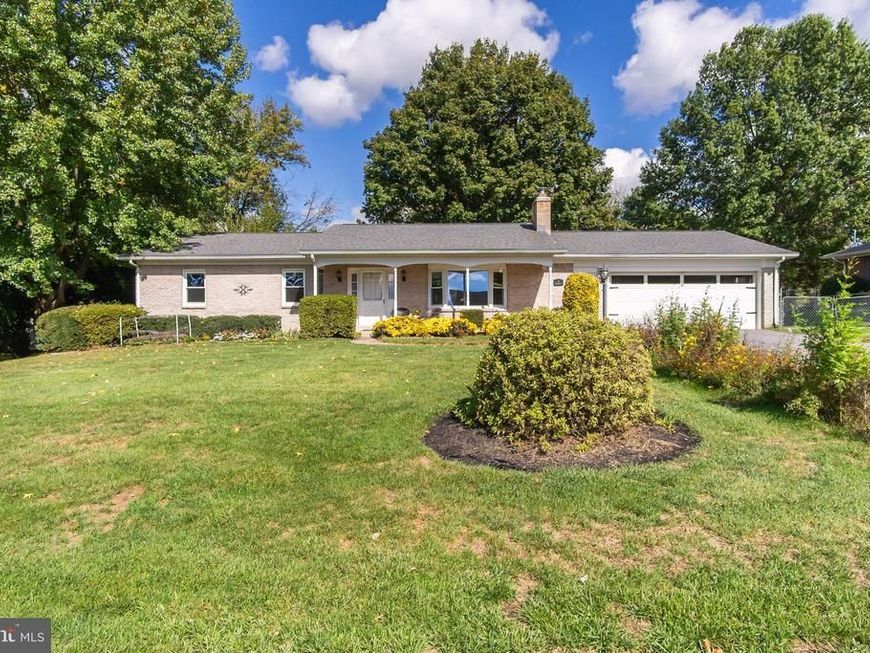 8 Brightwood Drive, Hagerstown, MD 21740 Main Photo