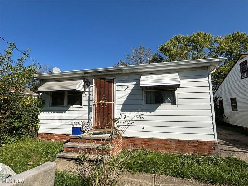 4549 Lee Road, Cleveland, OH 44128 Photo 16