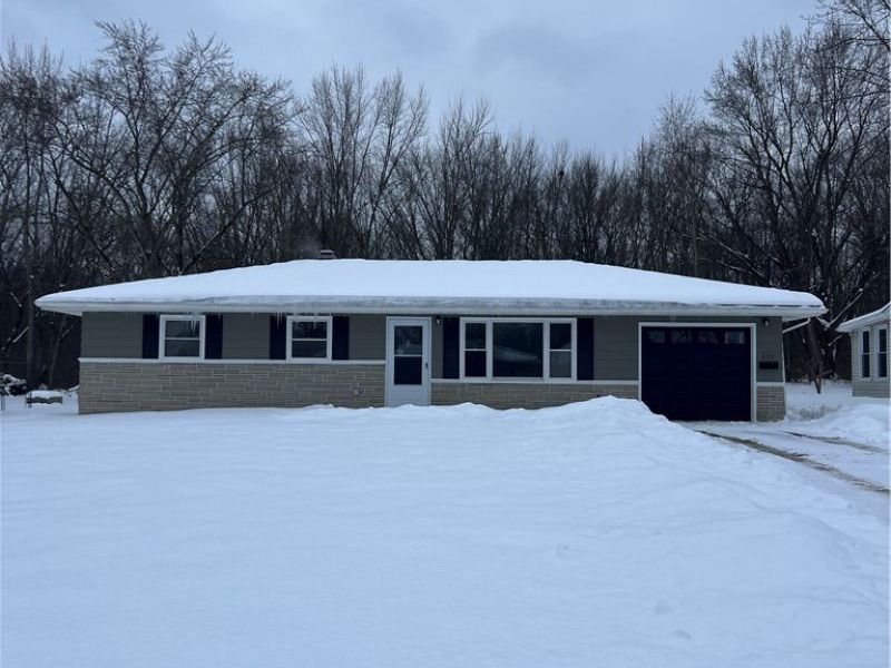 653 Chapel Lane, Campbell, OH 44405 Photo 1