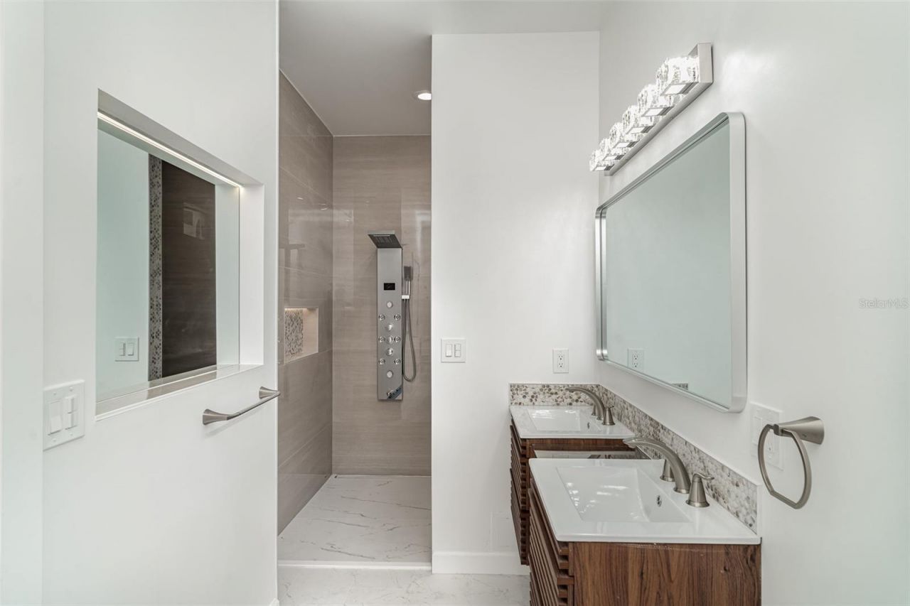 2141 Cork Oak Street, Sarasota, FL 34232 Photo