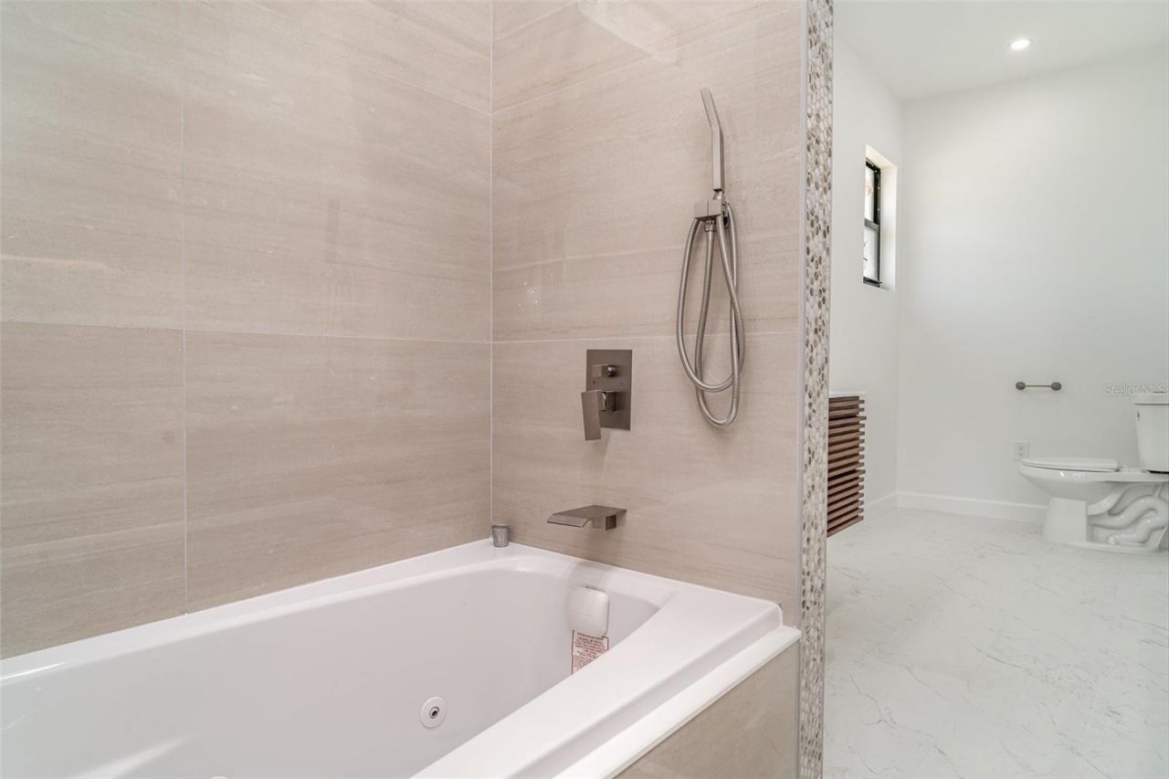 2141 Cork Oak Street, Sarasota, FL 34232 Photo