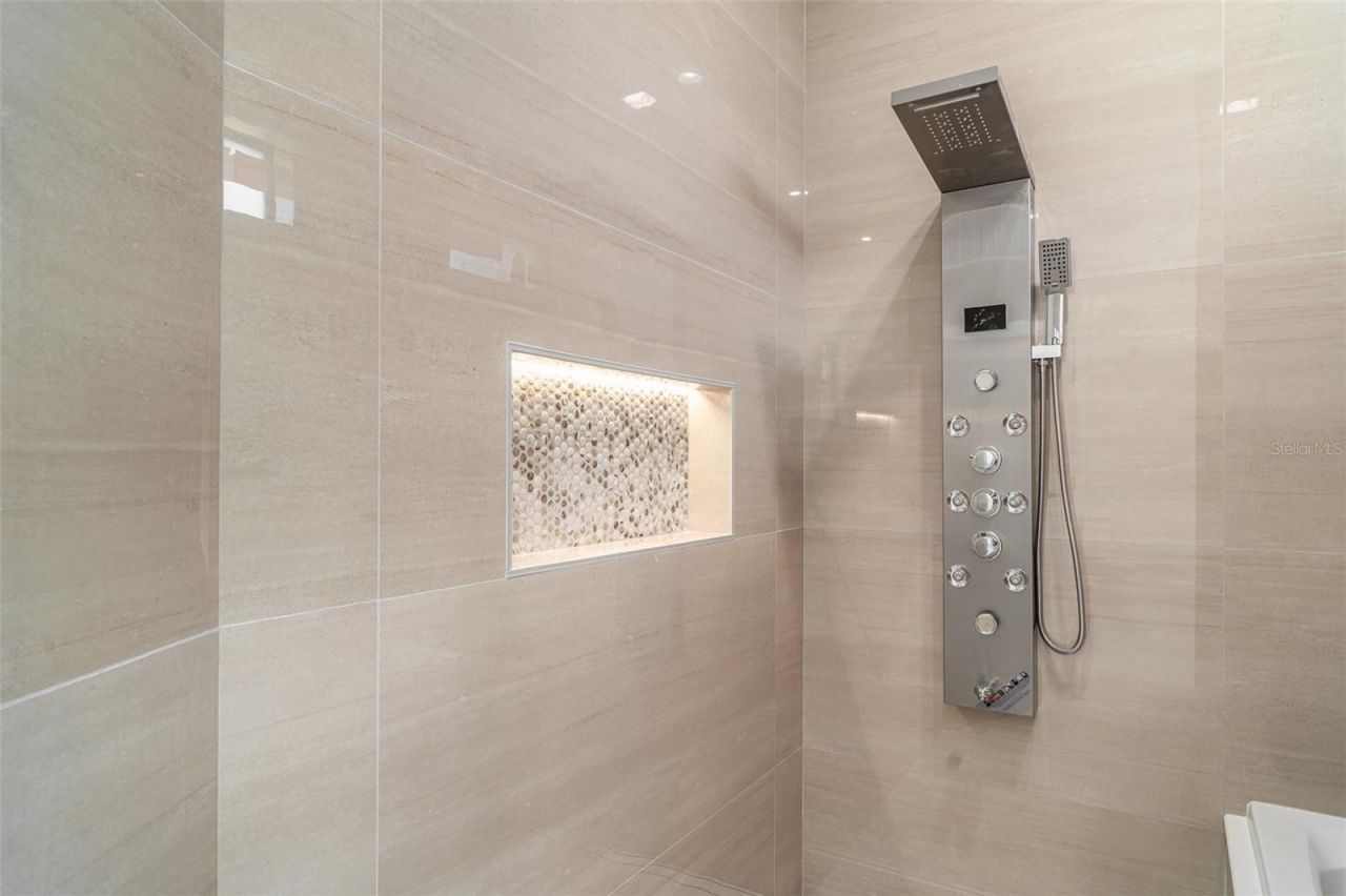 2141 Cork Oak Street, Sarasota, FL 34232 Photo