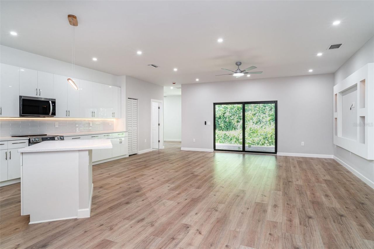 2141 Cork Oak Street, Sarasota, FL 34232 Photo