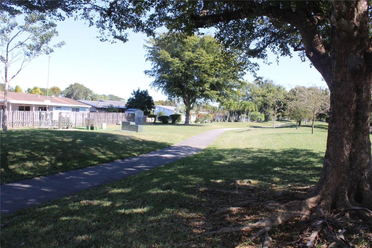 12965 SW 76th Ter , Miami, FL 33183 Photo