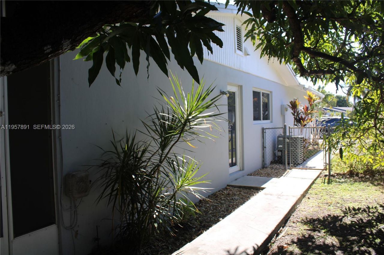 12965 SW 76th Ter , Miami, FL 33183 Photo