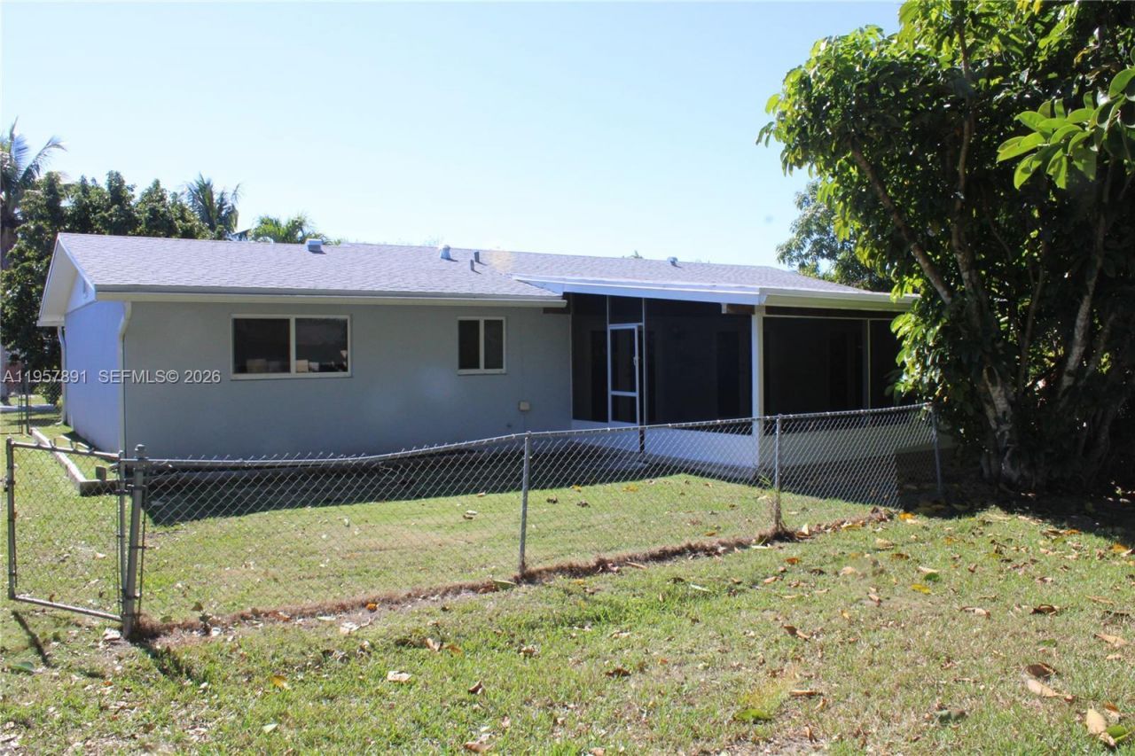 12965 SW 76th Ter , Miami, FL 33183 Photo