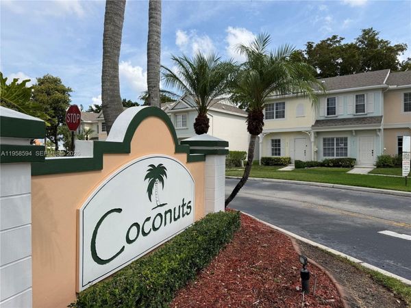 271 Duval Ct, Weston, FL 33326
