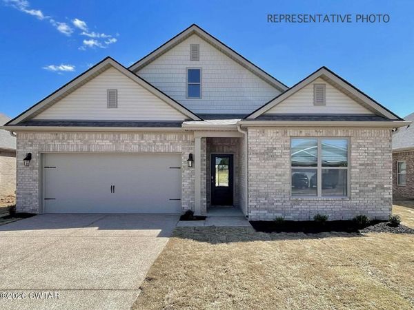 101 Gateway Drive , Jackson, TN 38305