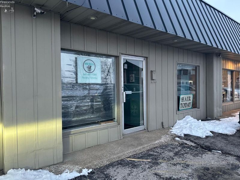 101 N Ohio Avenue, Fremont, OH 43420 Photo 2