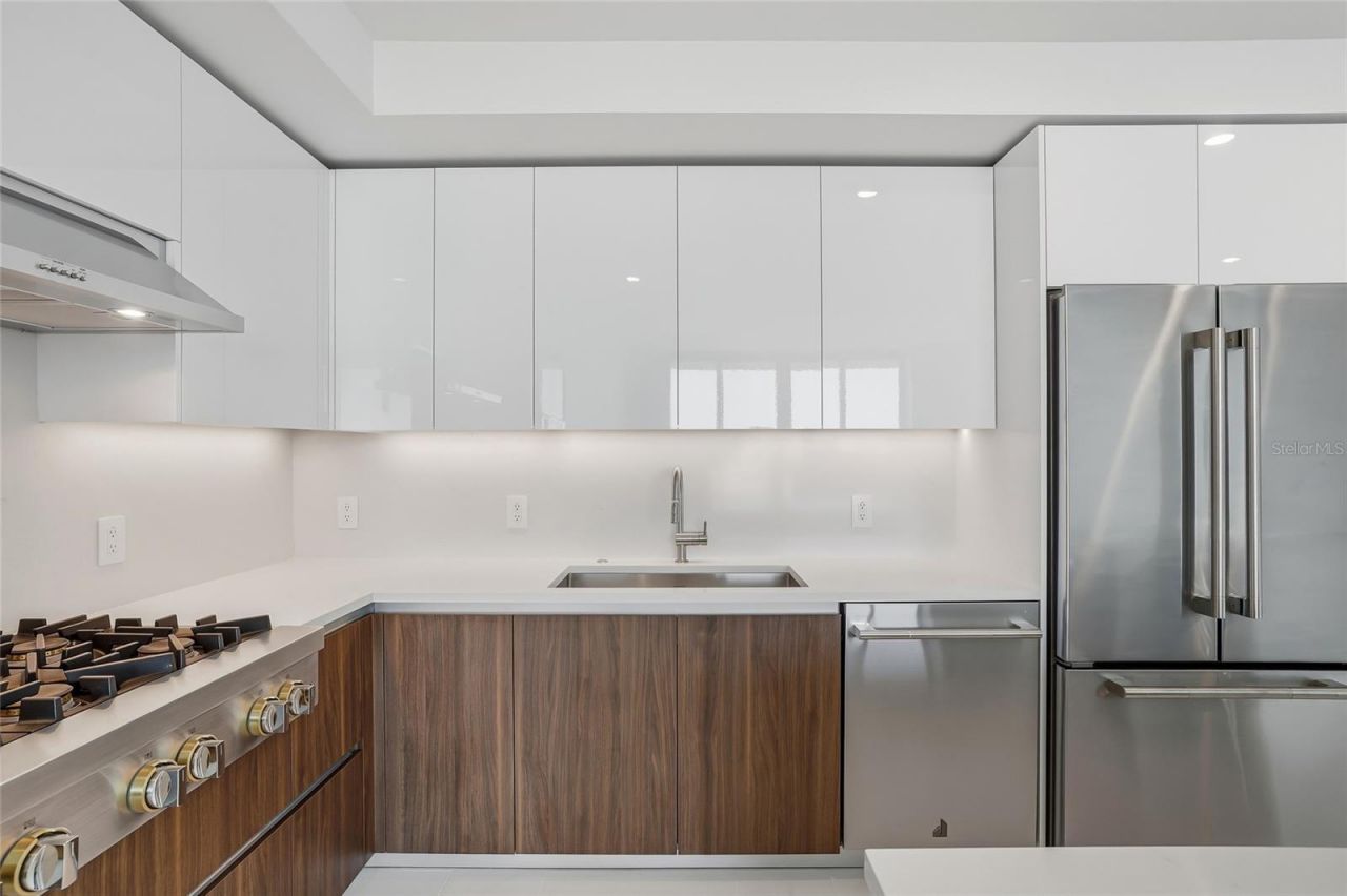 400 Central Avenue, Unit 1002, Saint Petersburg, FL 33701 Photo